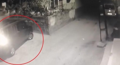 Bursa’da oto faresi hırsız kamerada