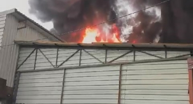 Bursa'da tekstil fabrikasında yangın