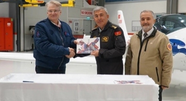 Havacılığın gelişimi için jandarmaya uçak hediye etti