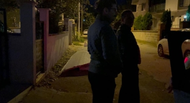 İnegöl'de lodos etkili oldu, çatıyı 100 metre uçurdu