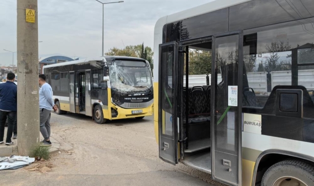 İnegöl'de özel halk otobüsleri çarpıştı: 3 yaralı