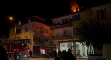 İznik'te korkutan baca yangını