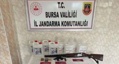 Kaçak ve sahte alkol üreten şahsa operasyon