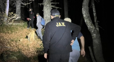 Kaybolan şahısları JAK timleri buldu