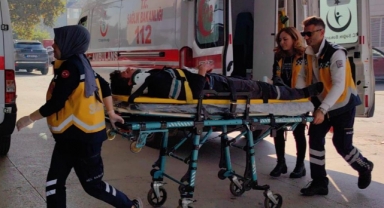 Kontrolden çıkan cip dere yatağına devrildi