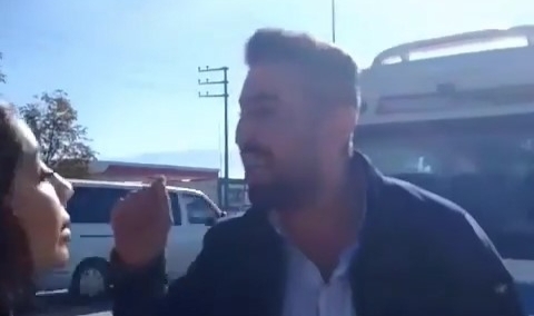 Minibüs şoförlüğü yaparken hamile sürücü ile tartıştı