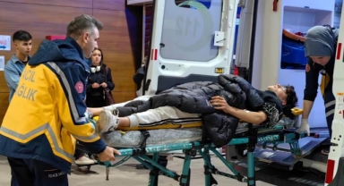 Motosikletle kamyon çarpıştı, 1 kişi yaralandı