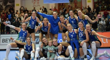 Nilüfer’in Sultanları üst tura rahat geçti