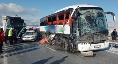 Sivas’ta otobüs kazası: 1 ölü 2 yaralı