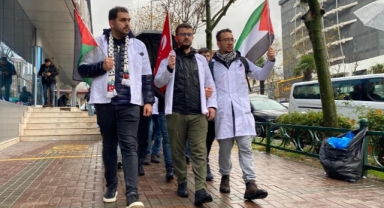 Bursa’da doktorlar Filistin'e destek için yürüdü