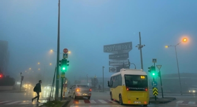Bursa sis ve puslu havaya teslim
