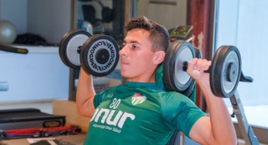 Bursaspor salonda kuvvet çalıştı