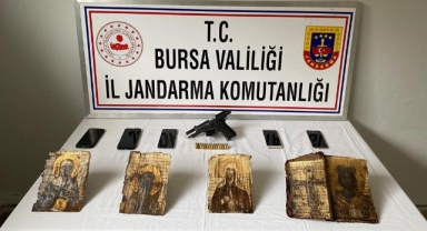 Ele geçirilen İncil'in değeri dudak uçuklattı