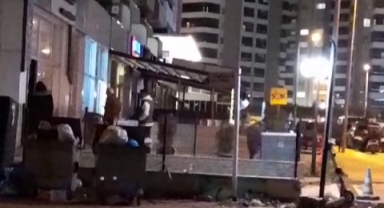 Kafenin asma tavanı çöktü