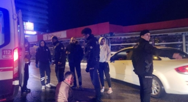 Karşıdan karşıya geçerken ticari taksi çarptı