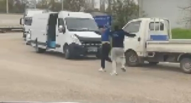 Kovaladığı kişi yakalayıp böyle darp etti