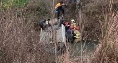 Otomobil su kanalına düştü: 1 ölü 4 yaralı