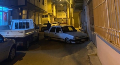 2 araç çaldılar birinin benzini bitince yakalandılar