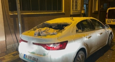 4. kattan park halindeki aracın üzerine düştü