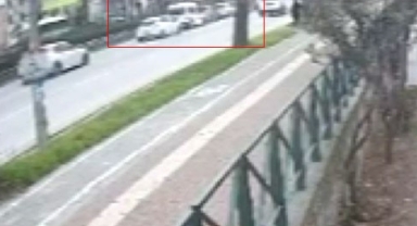 8 araç birbirine girdi, o anlar kamerada