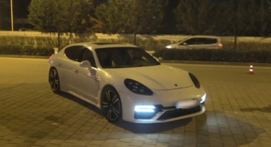 Aranan şahıs uygulama noktasına takıldı