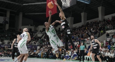 Basketbol Şampiyonlar Ligi: Tofaş: 87 - PAOK: 88