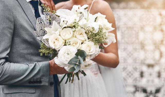 Evli kadınlar kendi soyadlarını kullanabilecek