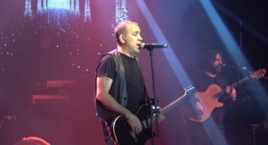 Haluk Levent şehit ailesine destek konseri verdi