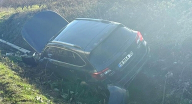 İki otomobilin karıştığı kazada 1 kişi yaralandı