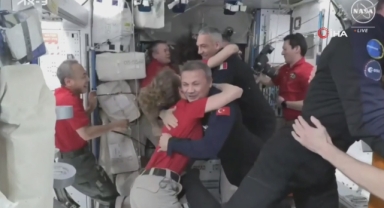 İlk Türk astronot Gezeravcı’dan ISS’te ilk konuşma