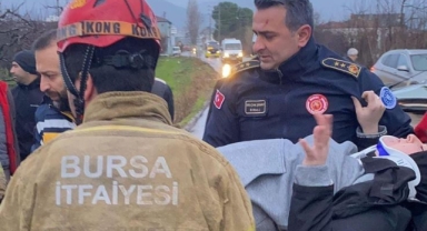 Özel halk minibüsü ile otomobil çarpıştı: 1 yaralı