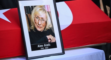 Alev Alatlı son yolculuğuna uğurlandı