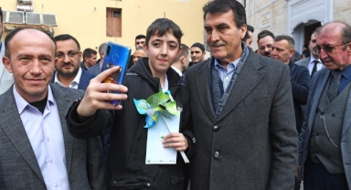 Başkan Dündar’a sazlı sözlü karşılama
