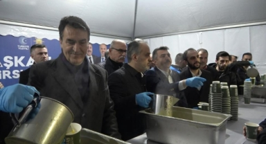 Başkanlar seçim startını Emirsultan’da verdi