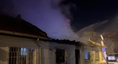 Bursa’da tek katlı evde korkutan yangın