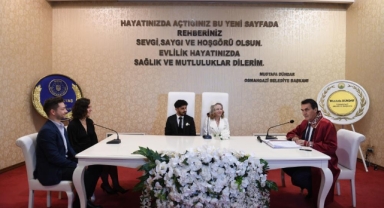 Dünya evine giren çifte Dündar’dan sürpriz