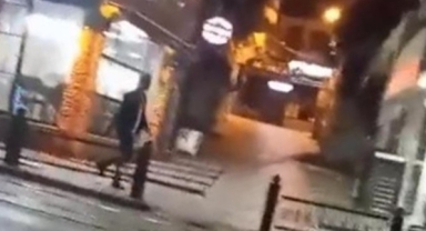Husumetlisinin dükkanına böyle ateş etti