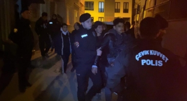 İnegöl'de 12 suriye'li kaçak şahıs yakalandı