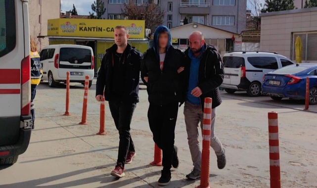 İnegöl'de 2 kişiyi bıçaklayan şüpheli yakalandı
