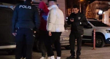 İnegöl'de 3 çocuk eski polis memurunu bıçakladı