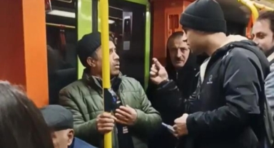 Metroda müzisyenle vatandaş arasında tartışma çıktı