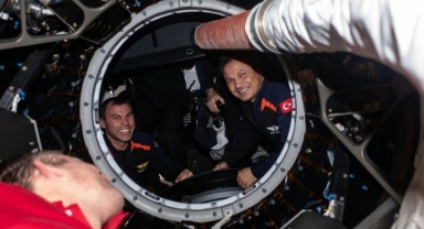SpaceX'den açıklama: Dönüş 1 gün daha ertelendi