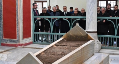 Sultan 2. Murad Han dualarla anıldı