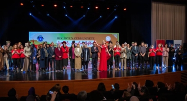 Türk kadınının zarafeti podyumda