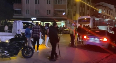 Yolu kesip çiftetelli oynayanlara polis müdahale etti