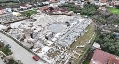 1800 yıllık İznik Roma Tiyatrosu turizme kazandırıldı
