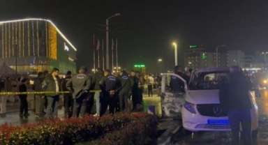 Başkan adayının makam aracı alev alev yandı