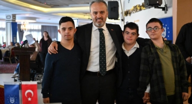 Başkan Aktaş’tan yaşlılara ve engellilere projeler
