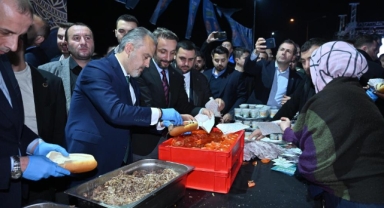 “Biz Bursa'nın her köşesinde gülümsüyoruz”