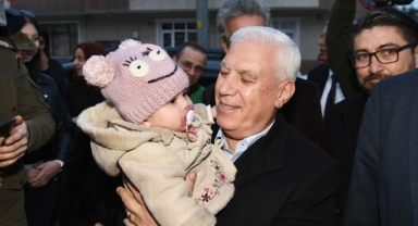 Bozbey Karacabey’den seslendi: “İşinin ehli geliyor!”